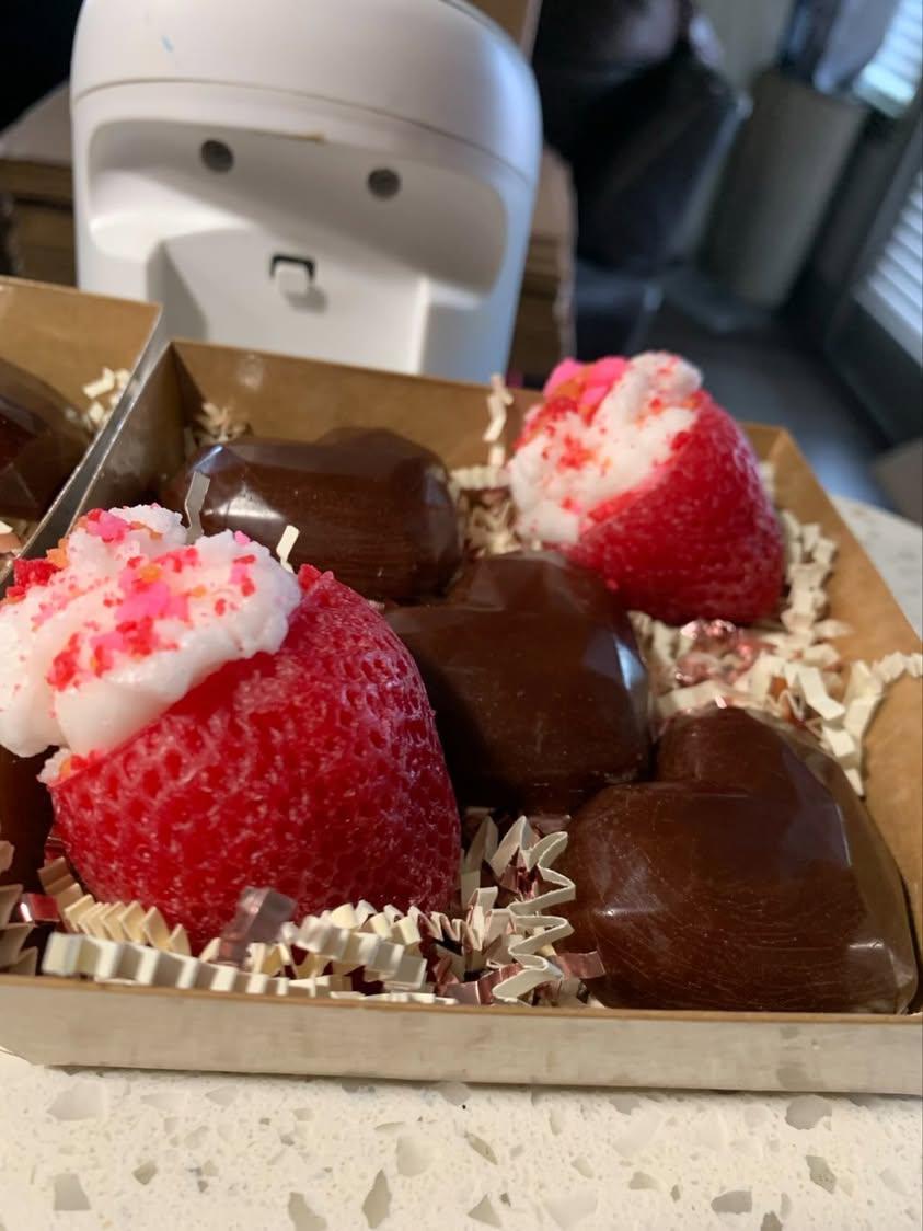 Stuffed strawberries with chocolate hearts