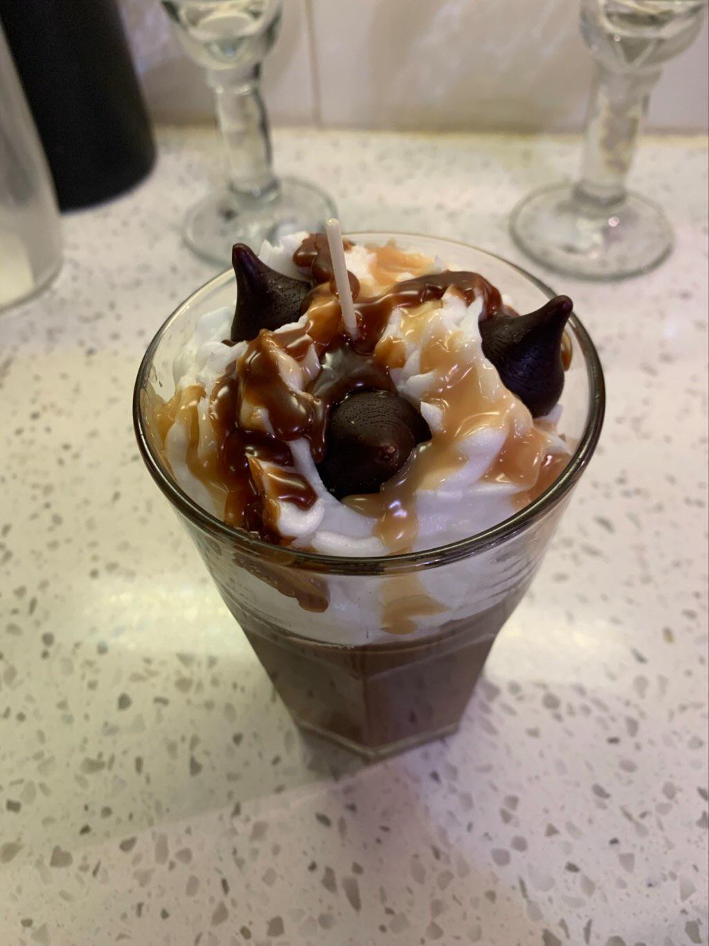 Mocha frappe hint of Caramel